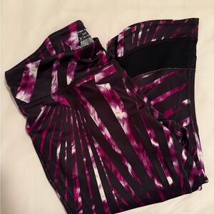 Tek Gear Capri Leggings – Size Medium